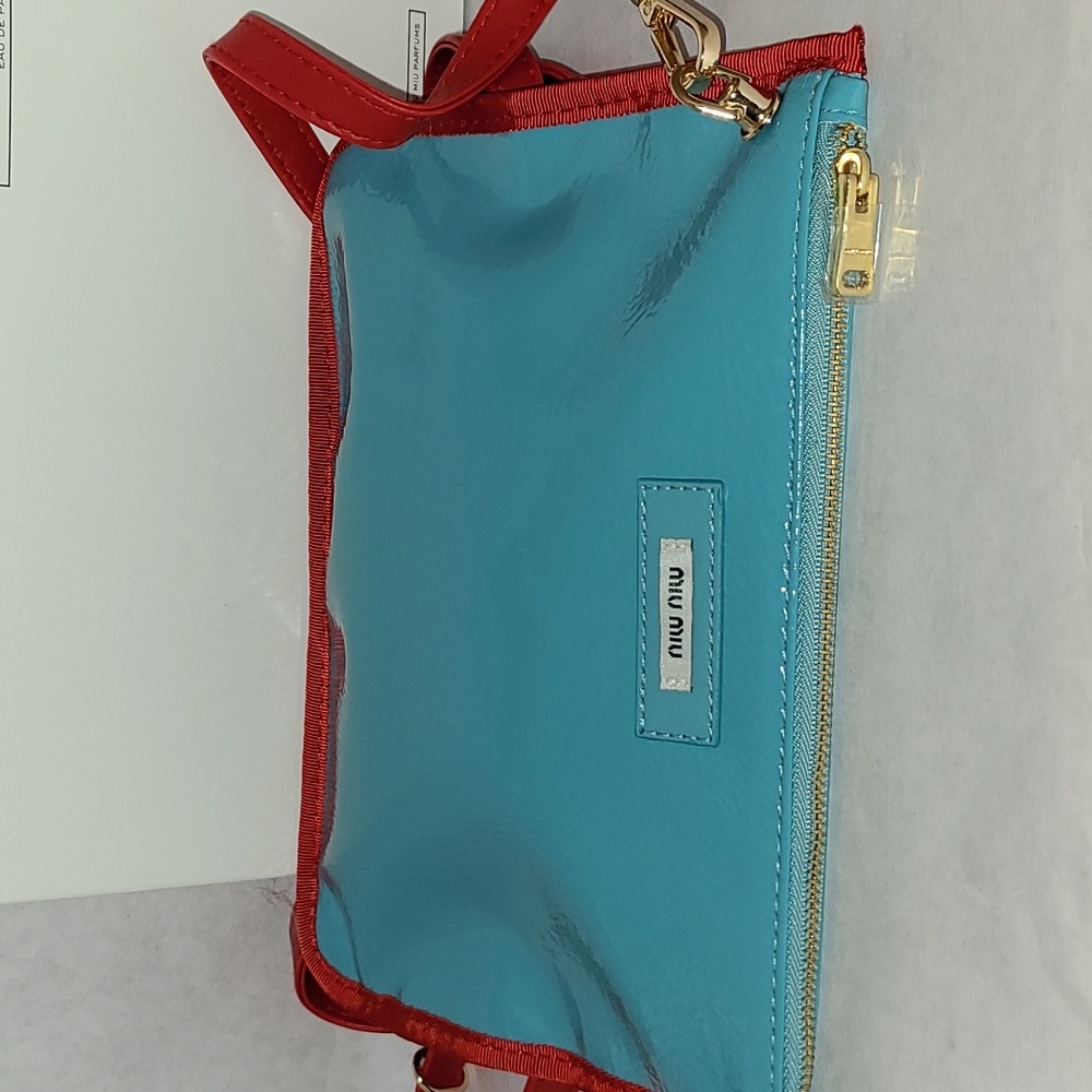 !NOT FOR SALE! bag Purse Cosmetic Pouch Blue Red Leather New in box - Picture 5 of 10